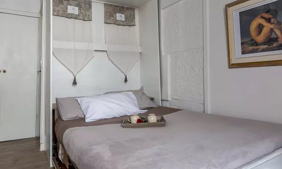 Photo of Bedroom in Saint-Merri