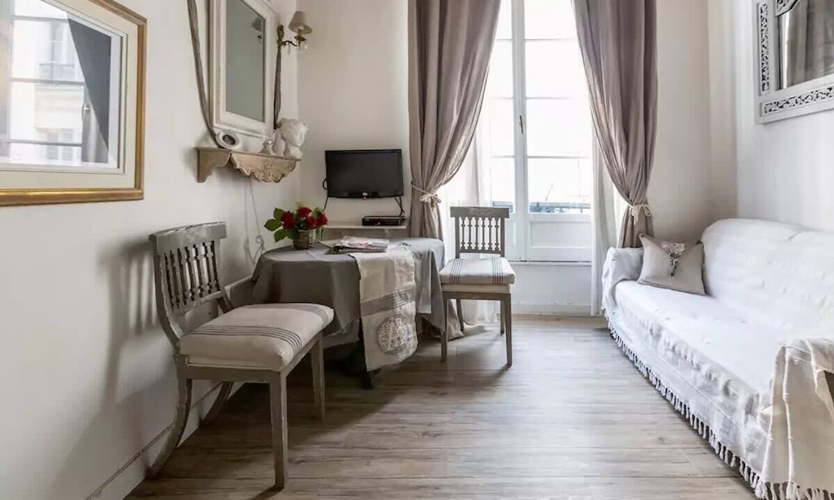 Photo of Livingroom in Saint-Merri