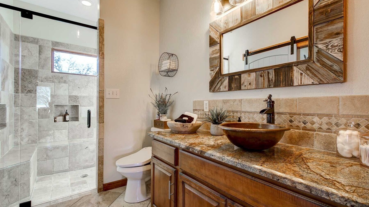 Photo of Bathroom in Hondo