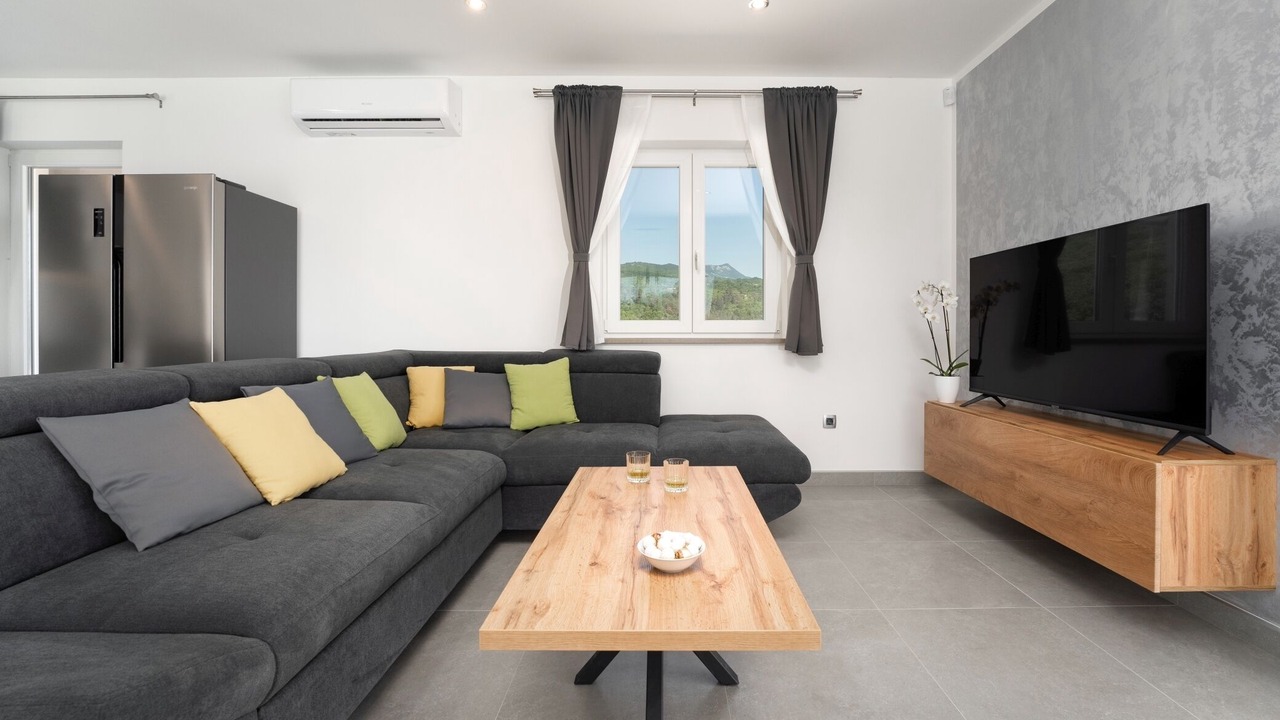 Photo of Livingroom in Sveta Jelena