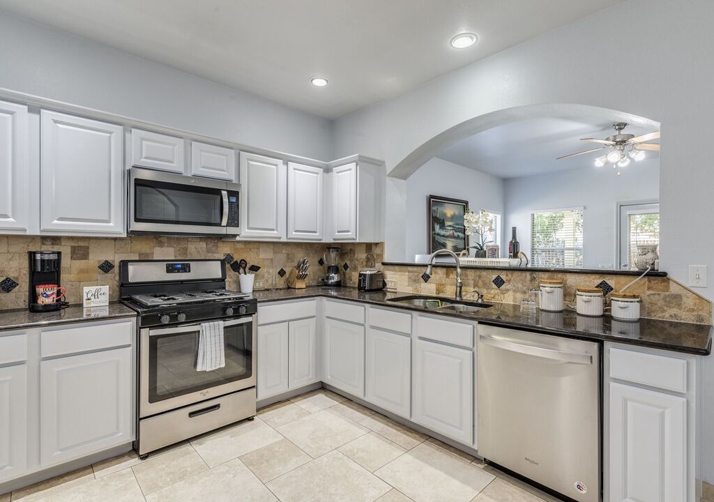 Photo of Kitchen in Pioneer Crossing