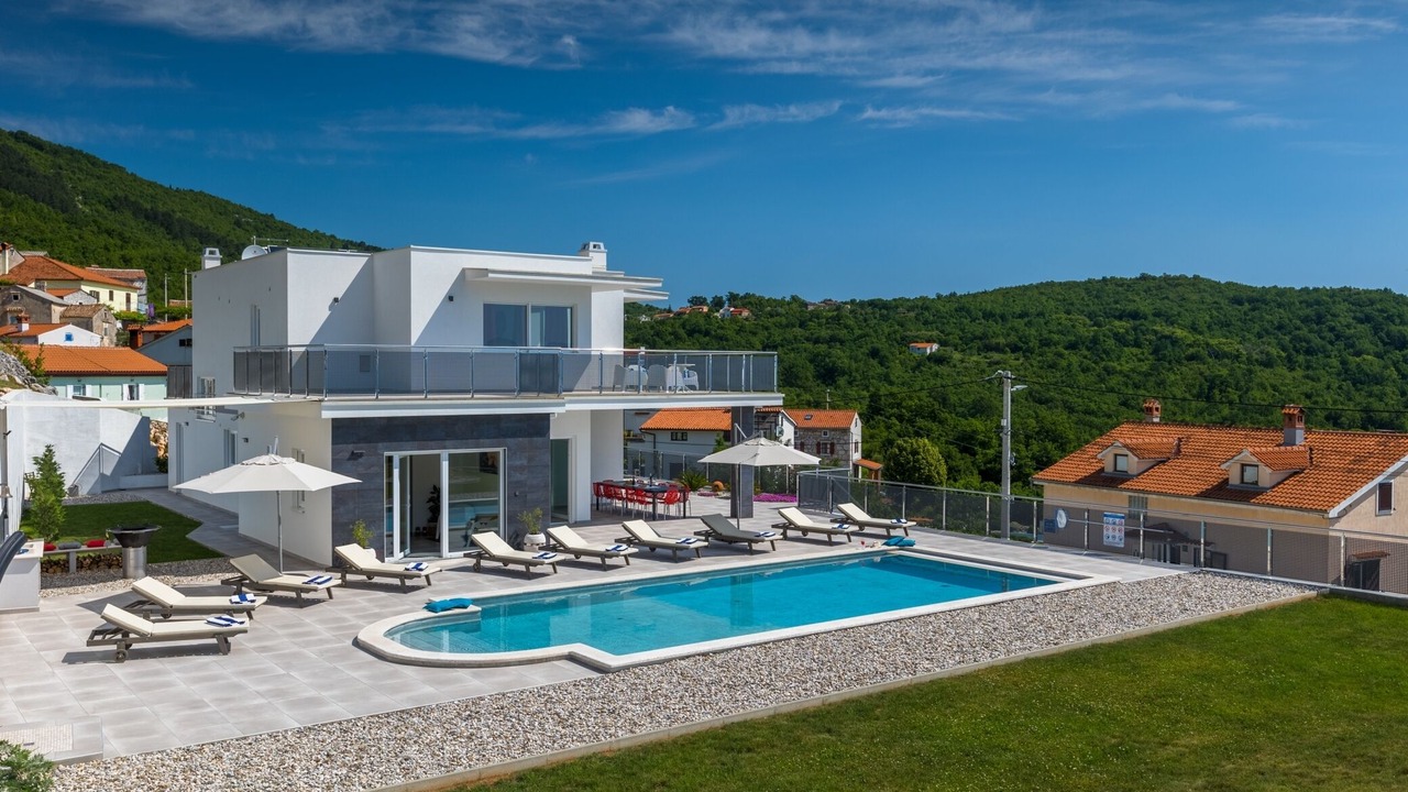 Photo of Outdoor in Martina