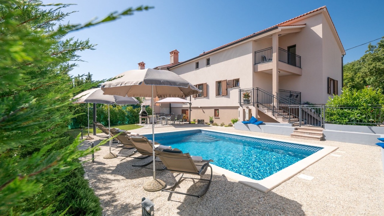 Photo of Outdoor in Vinez