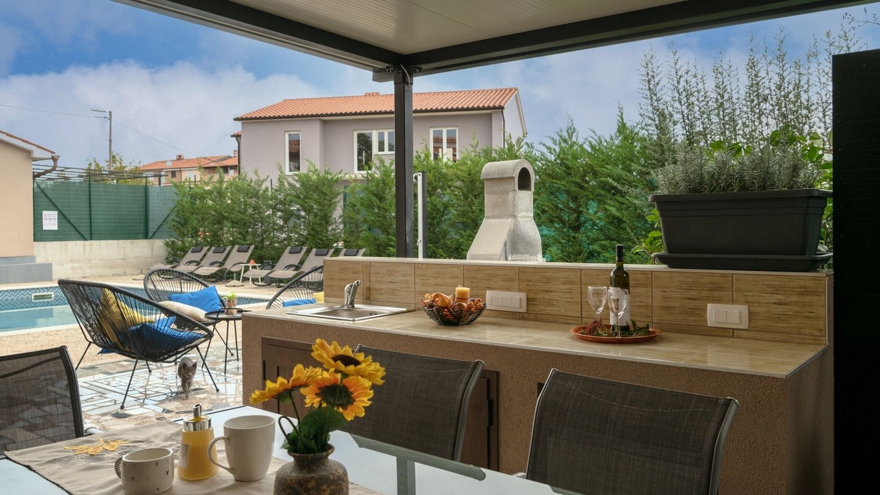 Photo of Outdoor in Vinez