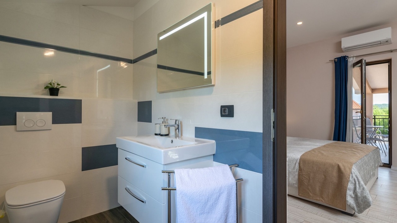 Photo of Bathroom in Vinez