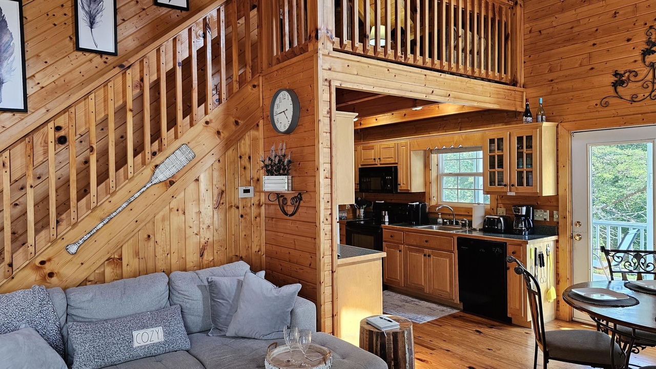 Photo of Livingroom in Blairsville