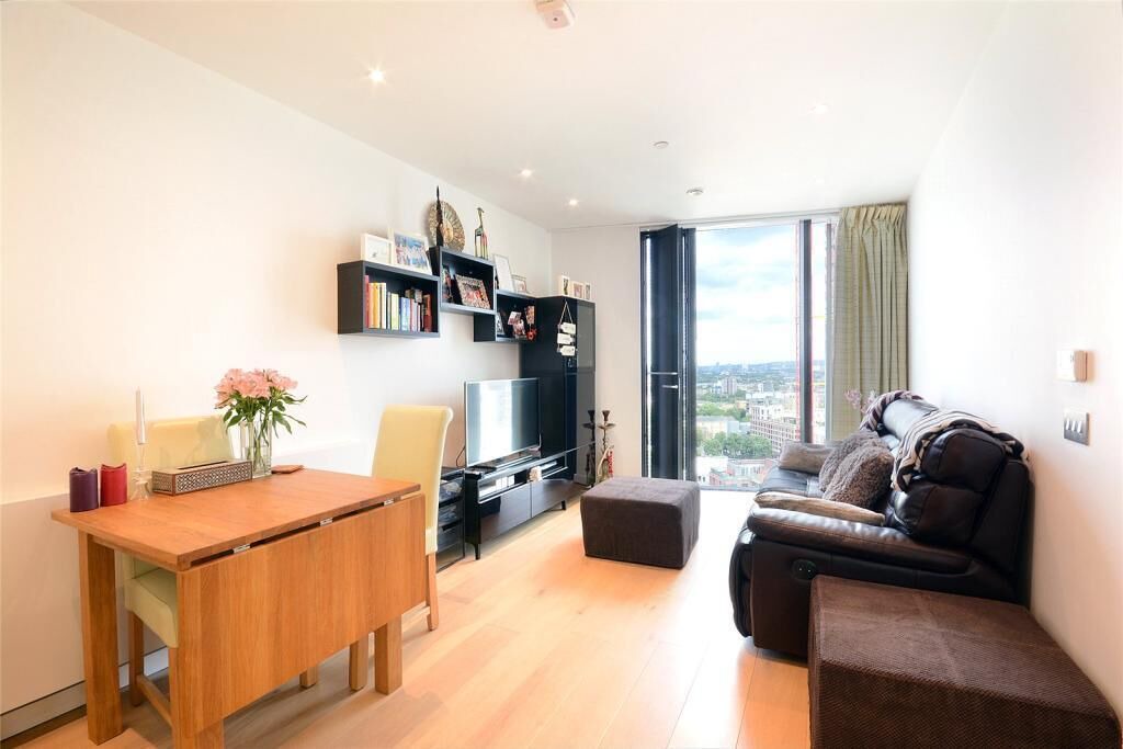 Photo of Livingroom in Elephant and Castle