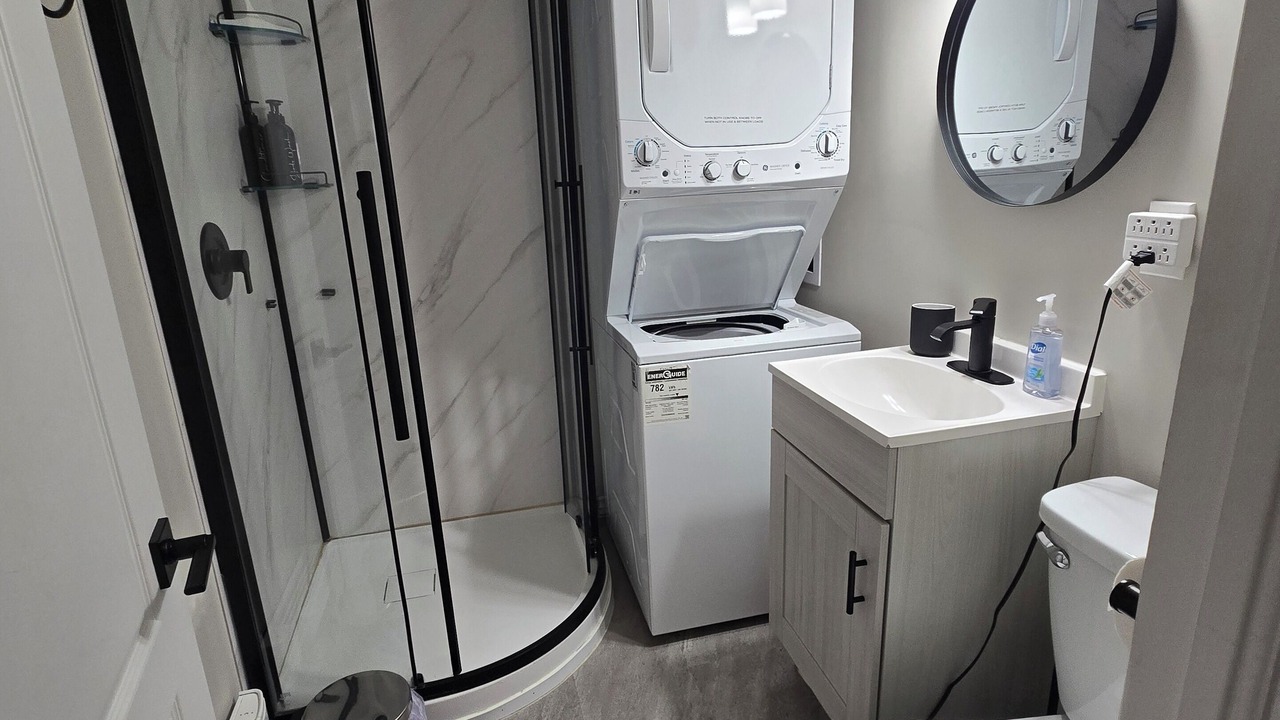 Photo of Bathroom in Rideau Heights