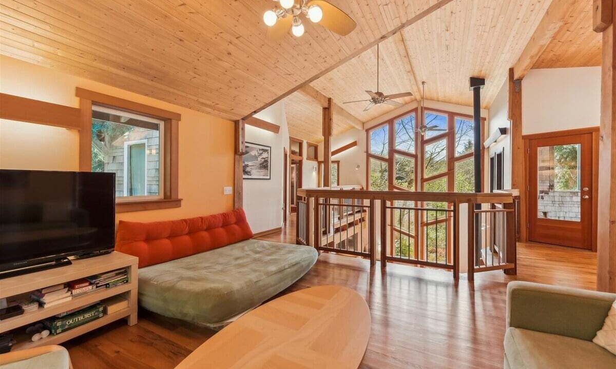 Photo of Bedroom in Arch Cape