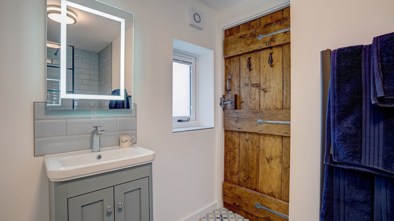 Photo of Bathroom in Happisburgh