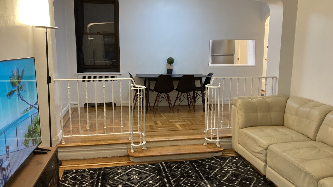 Photo of Livingroom in West Bronx