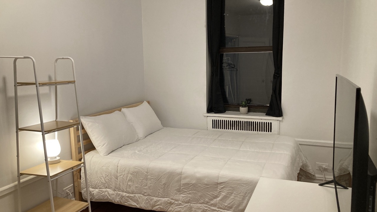 Photo of Bedroom in West Bronx