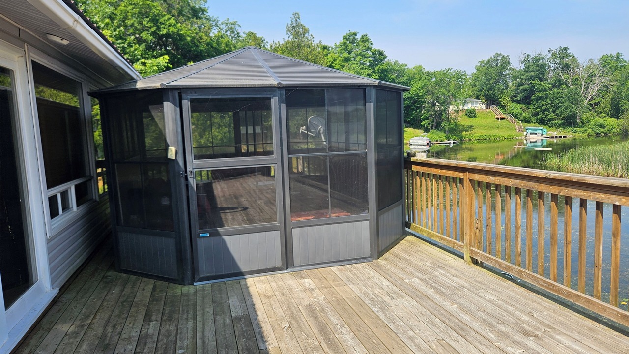 Photo of Patio Balcony in Campbellford