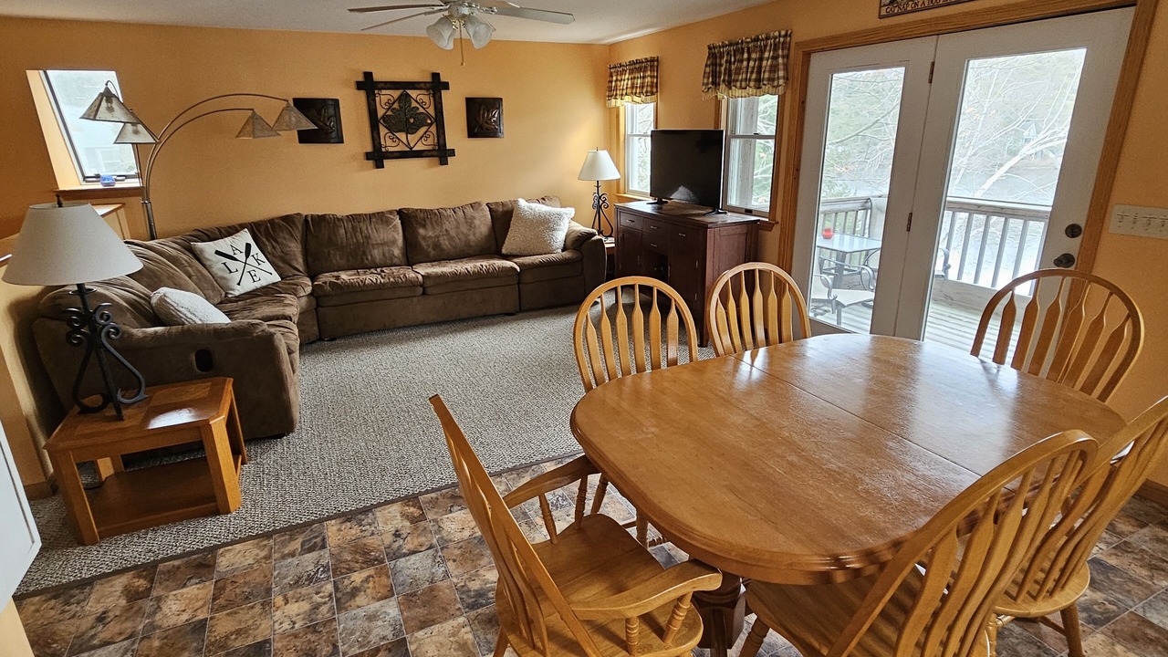 Photo of Livingroom in Litchfield