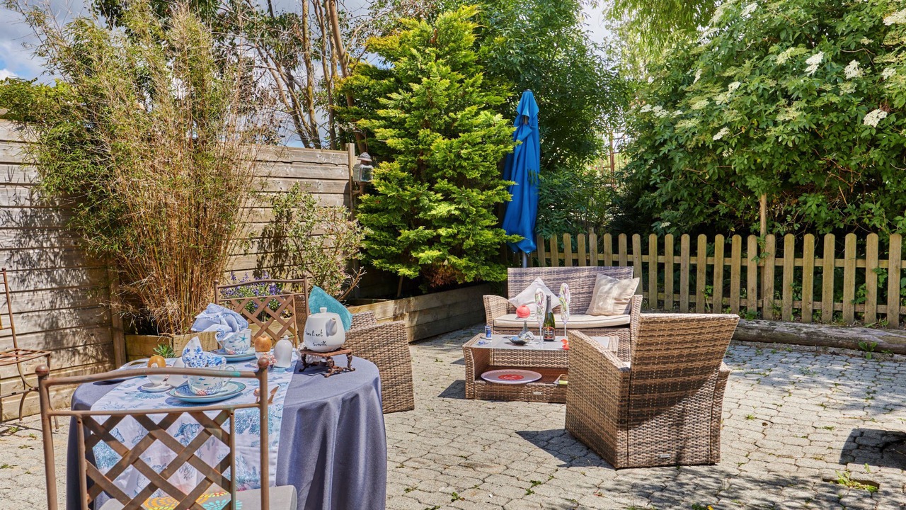 Photo of Outdoor in Surville