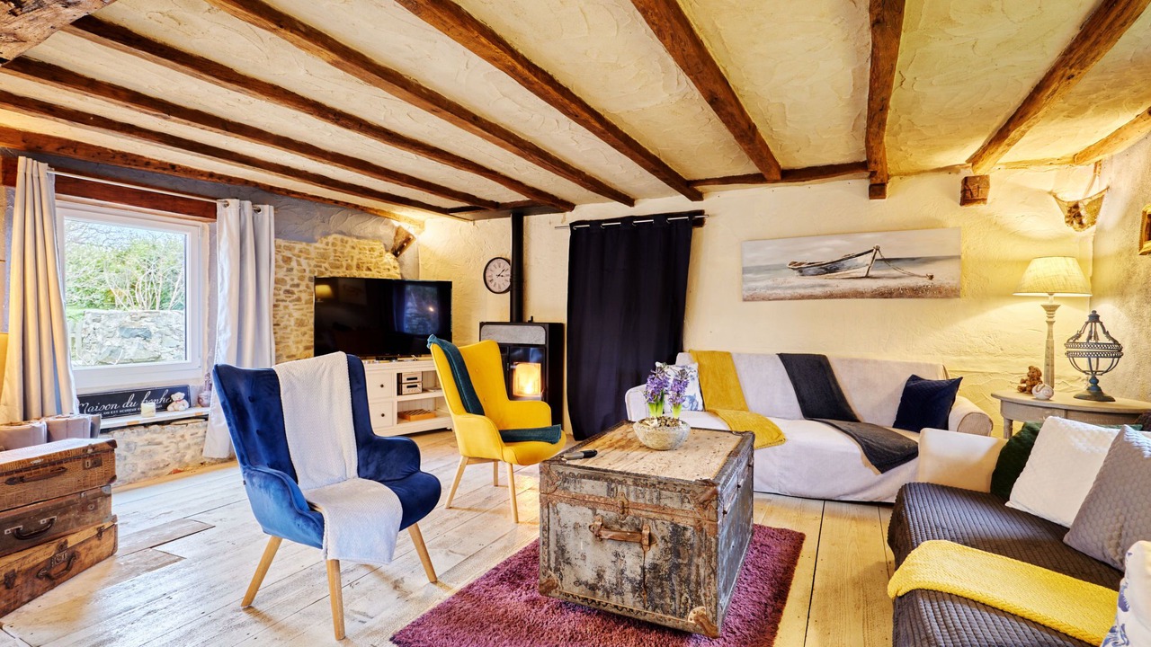 Photo of Bedroom in Surville