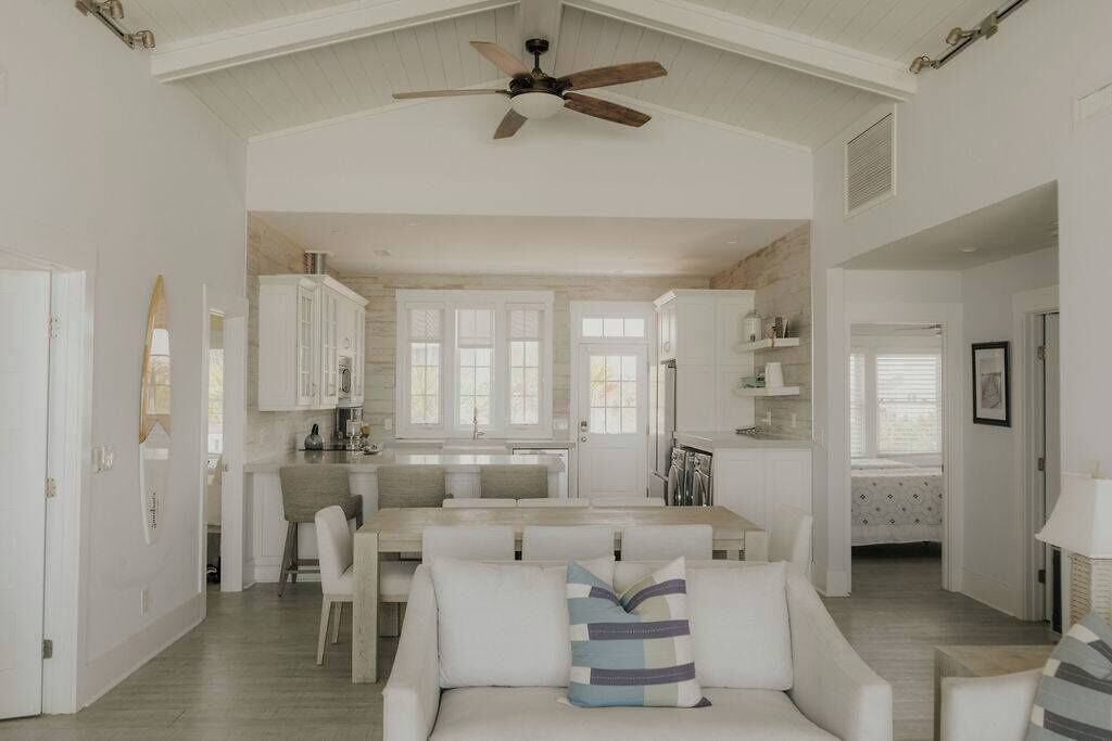 Photo of Livingroom in Shell Island