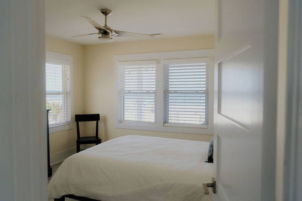 Photo of Bedroom in Shell Island