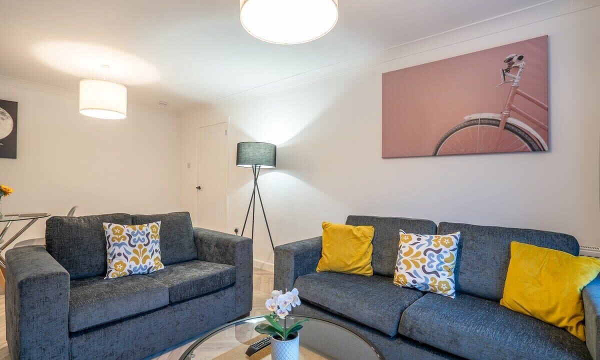 Photo of Livingroom in Livingston