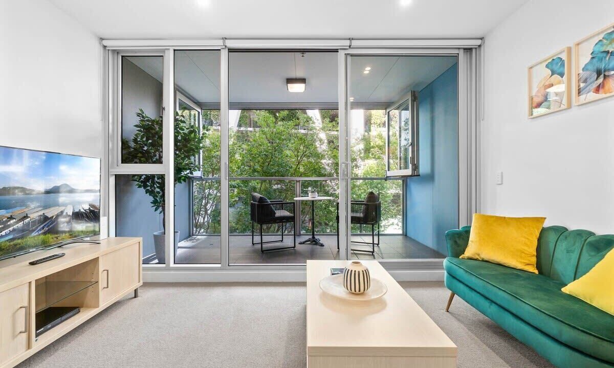 Photo of Livingroom in Adelaide Central Business District