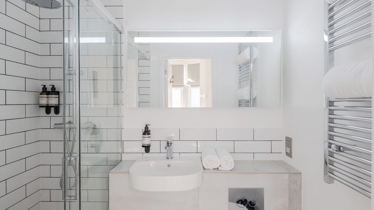 Photo of Bathroom in Tooting