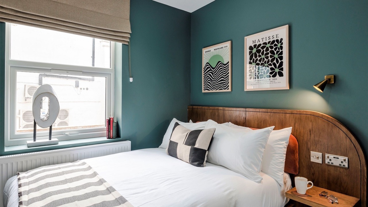 Photo of Bedroom in Askew