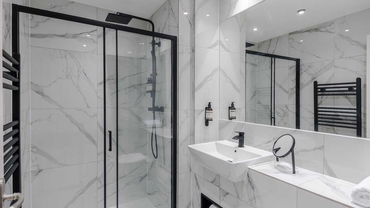 Photo of Bathroom in Askew