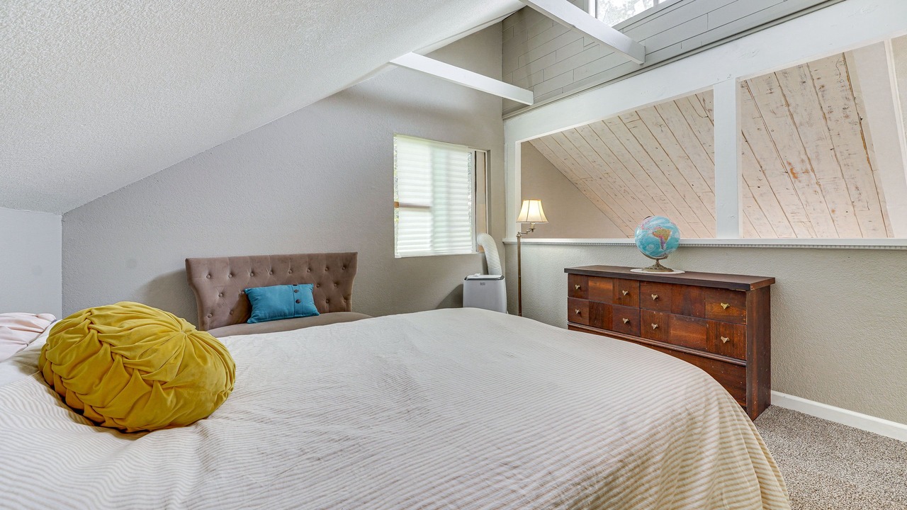 Photo of Bedroom in Iowa Hill