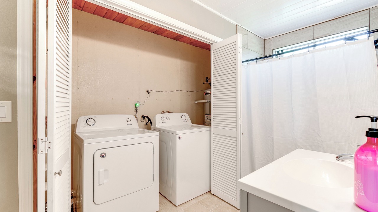 Photo of Bathroom in Iowa Hill