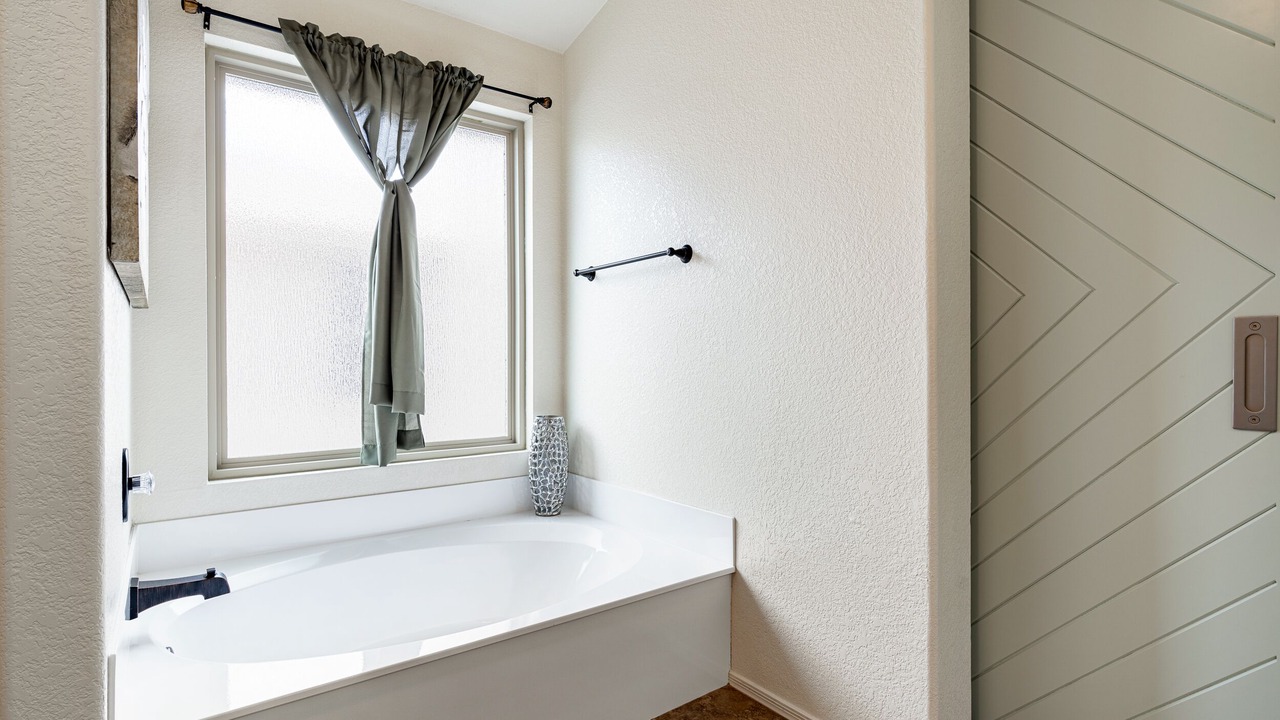 Photo of Bathroom in Mohawk HOA