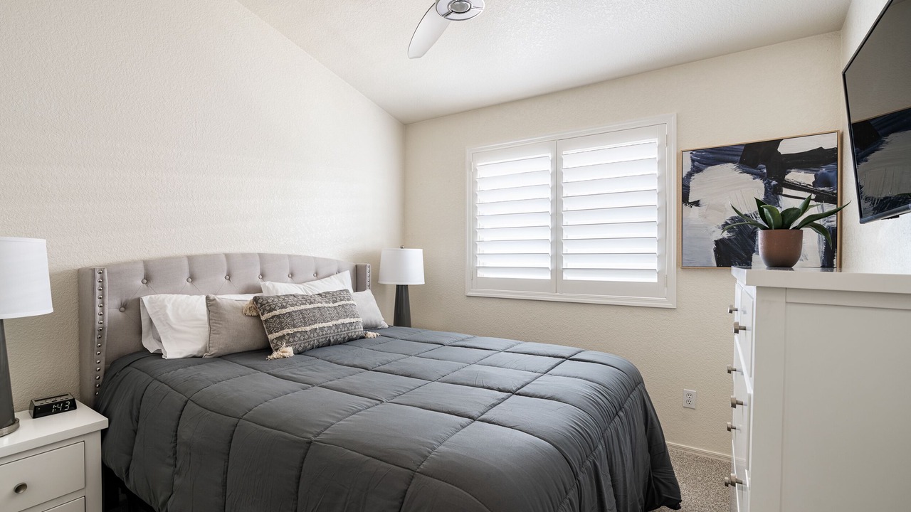 Photo of Bedroom in Mohawk HOA