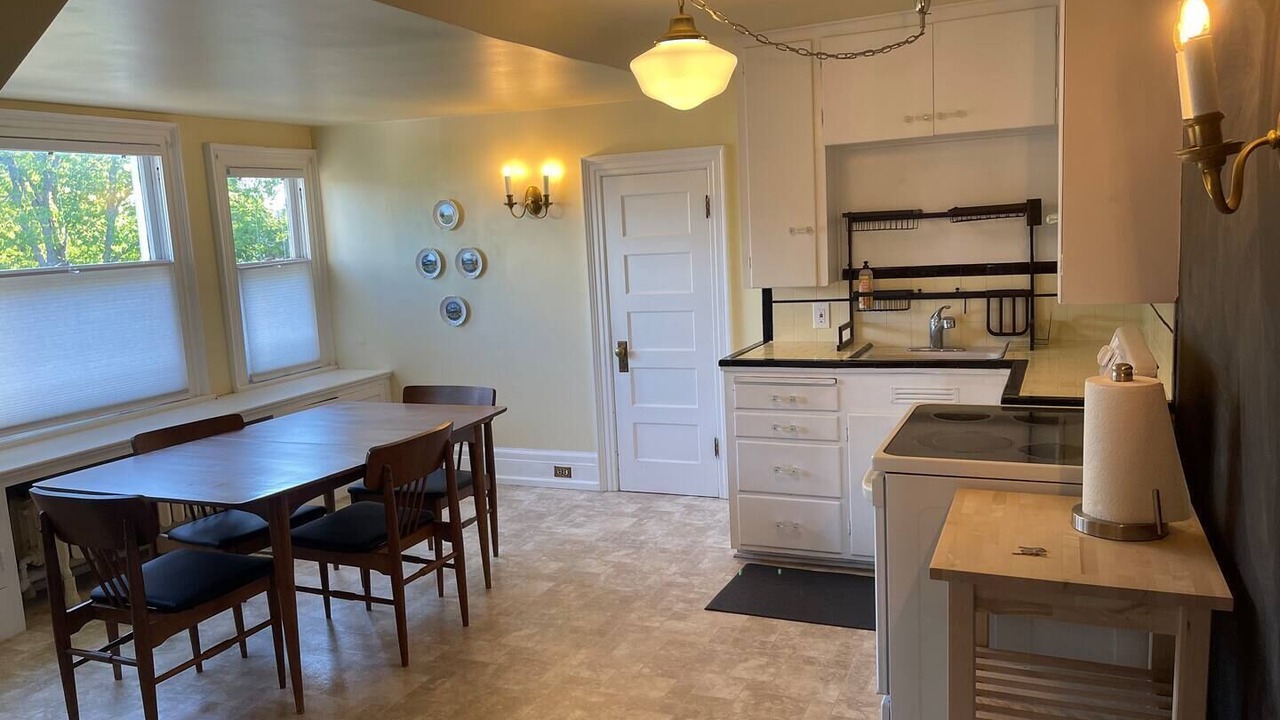 Photo of Kitchen in Stadium District