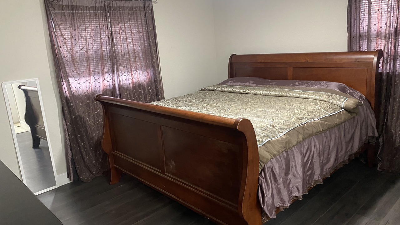 Photo of Bedroom in Pine Hills