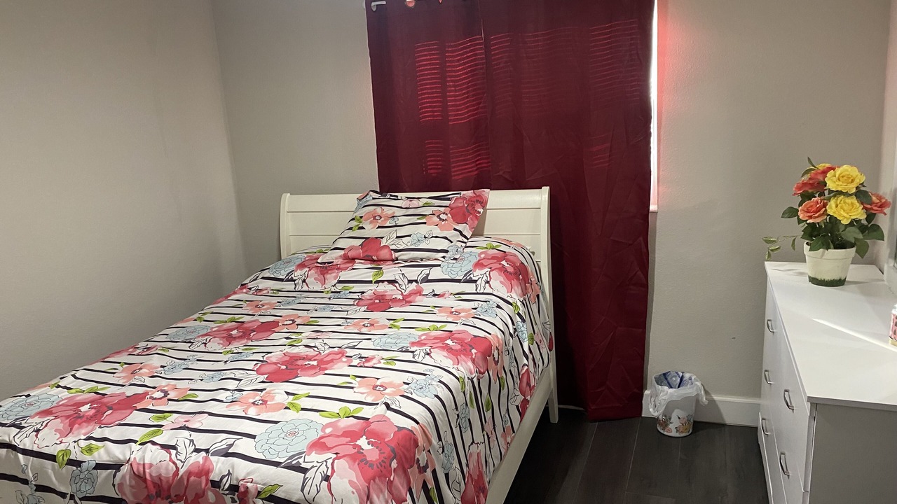 Photo of Bedroom in Pine Hills
