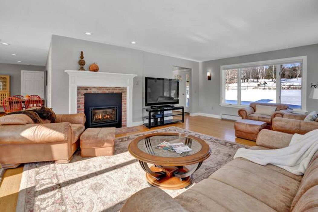 Photo of Livingroom in Stowe Hollow