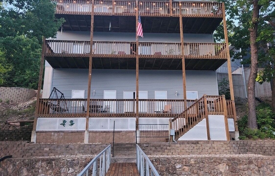Photo of Others in Gravois Mills