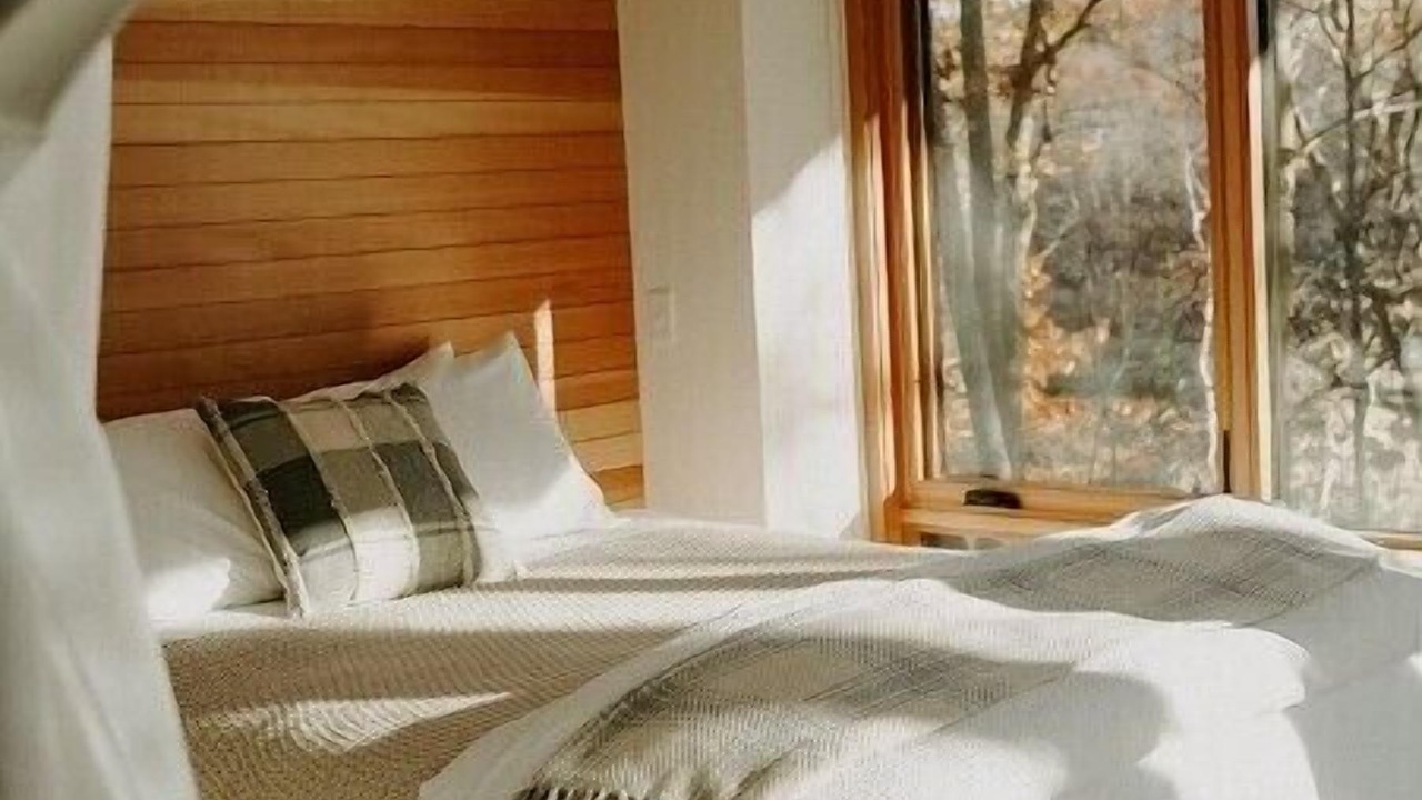 Photo of Bedroom in Clam Falls