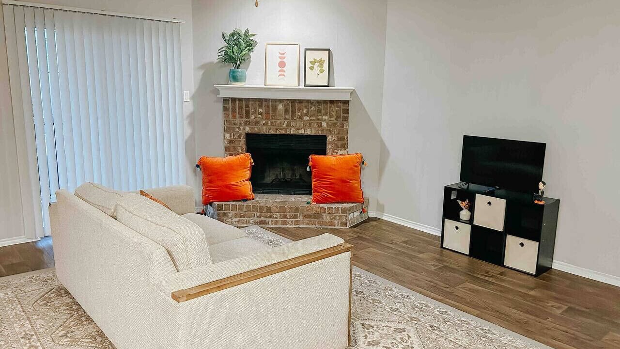 Photo of Livingroom in South Side