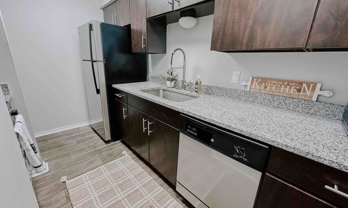 Photo of Others in South Side