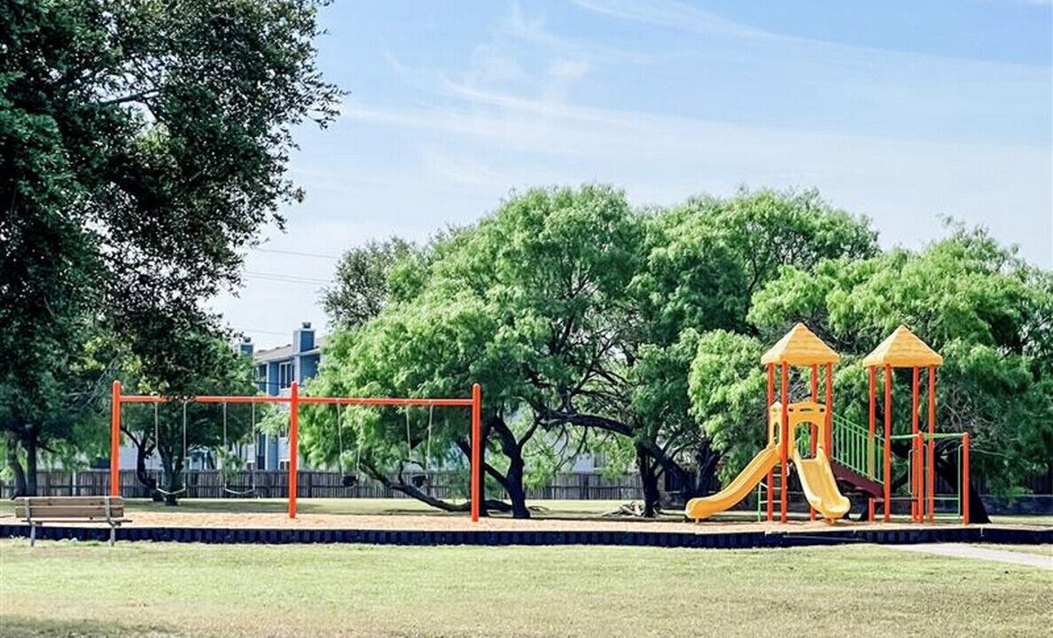 Photo of Others in South Side