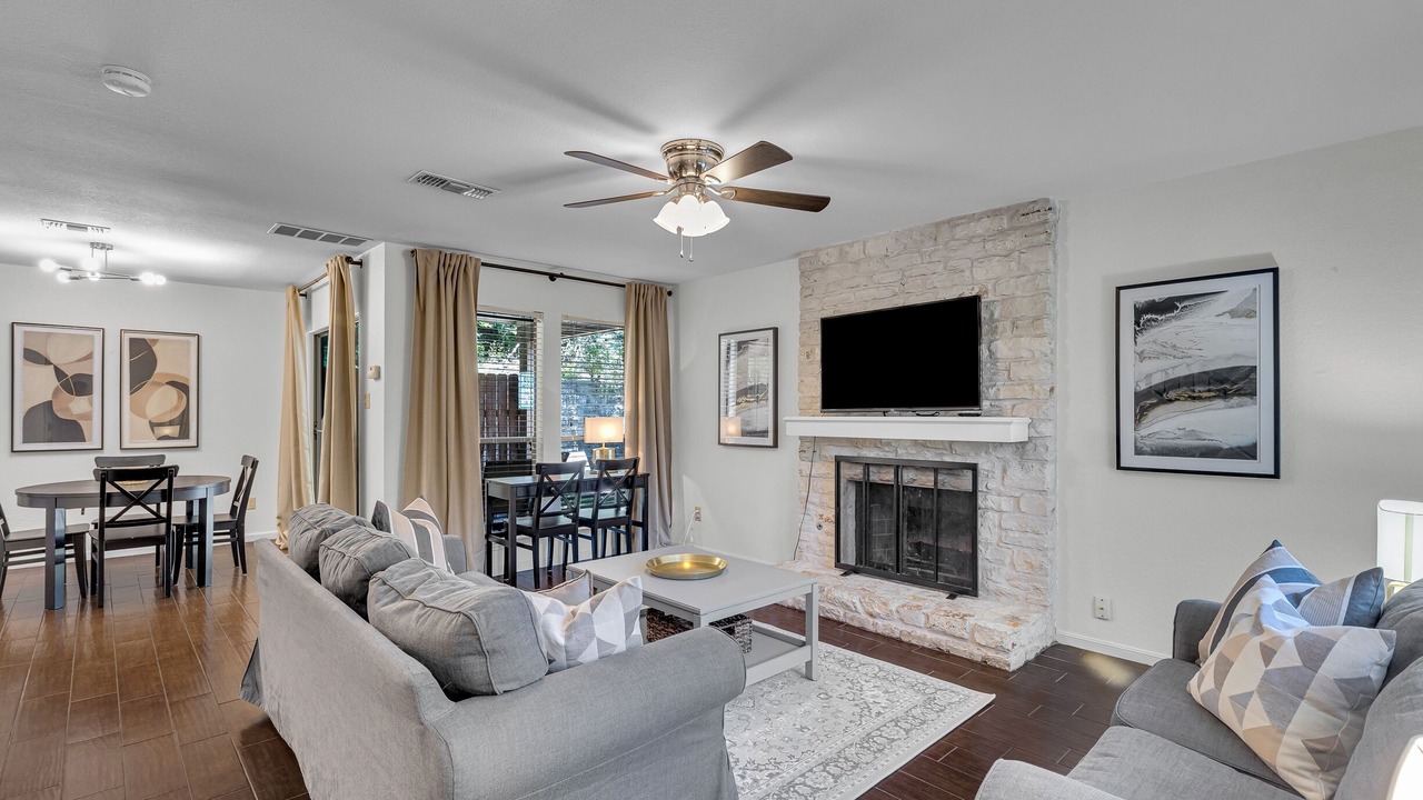Photo of Livingroom in Austin