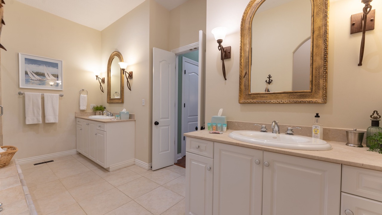 Photo of Bathroom in Camdenton