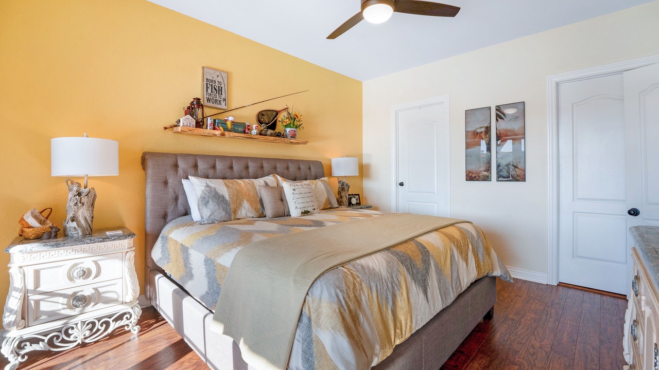 Photo of Bedroom in Camdenton