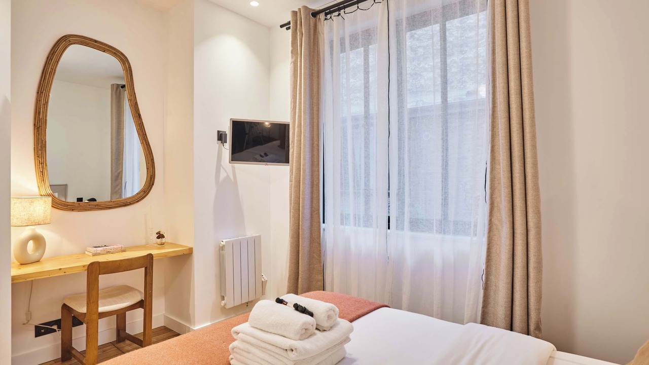 Photo of Bedroom in Batignolles