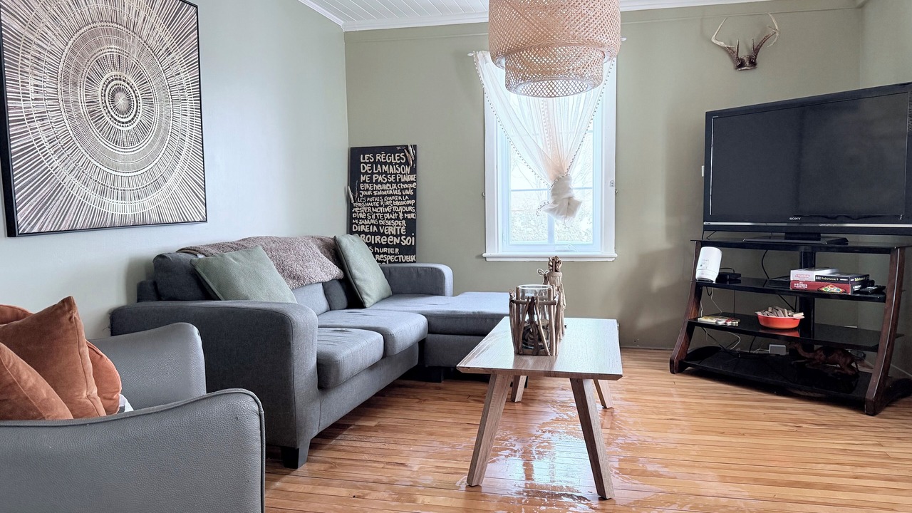 Photo of Livingroom in Deschambault-Grondines