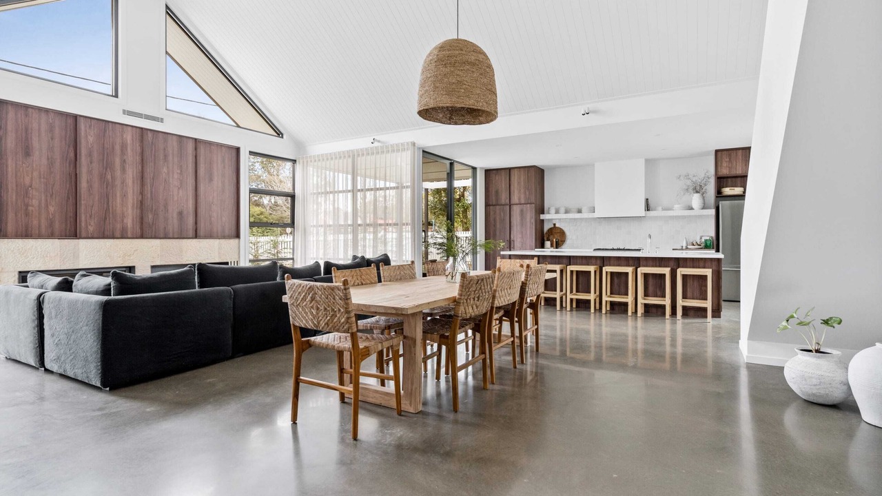 Photo of Others in Berry