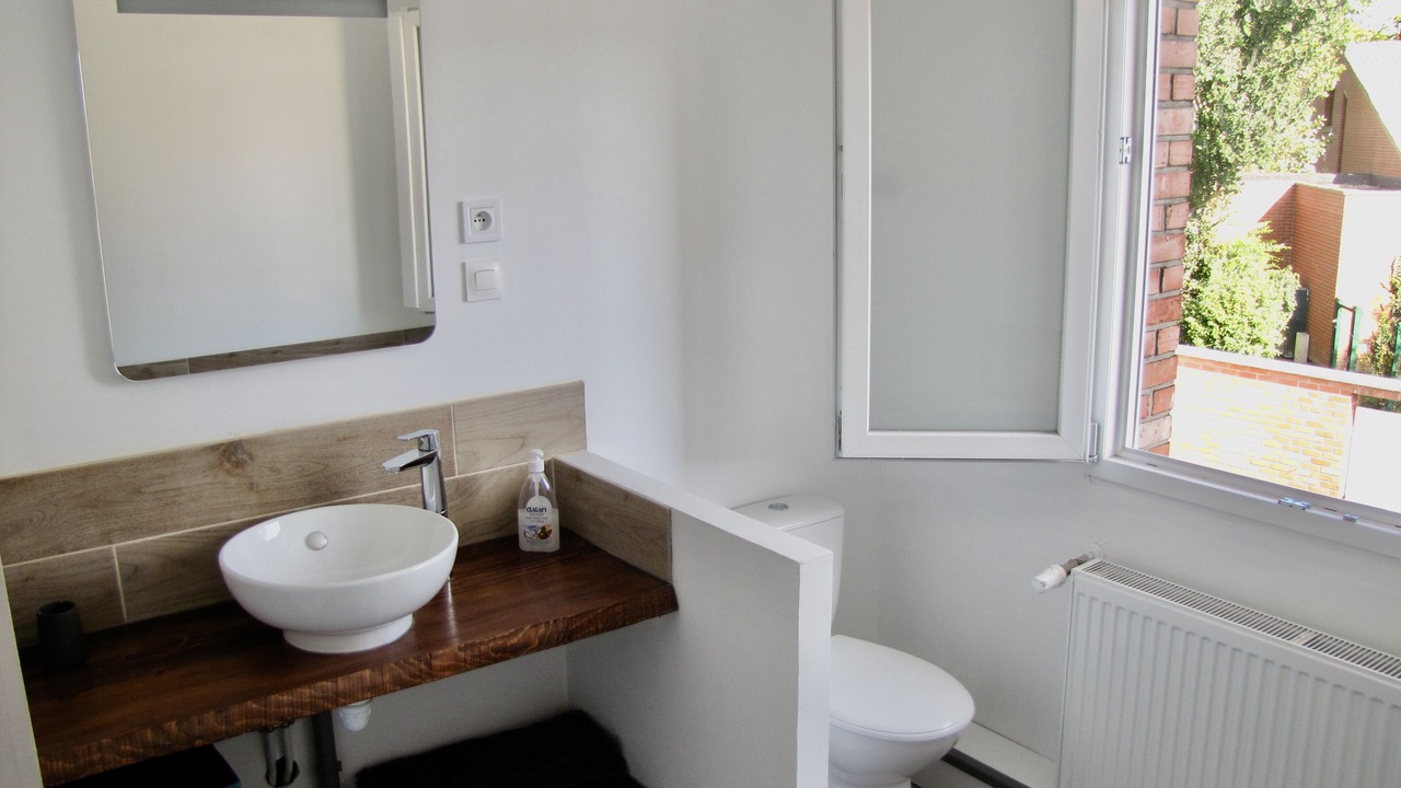 Photo of Bathroom in Leffrinckoucke