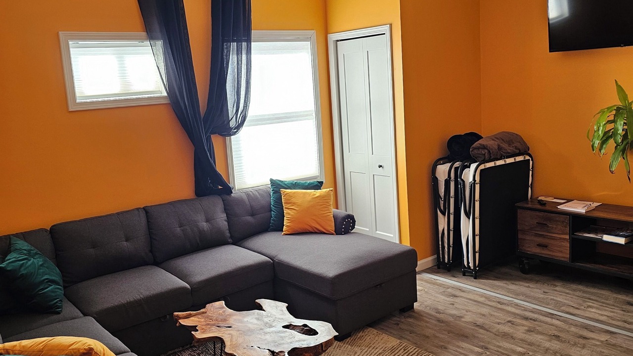 Photo of Livingroom in Holly