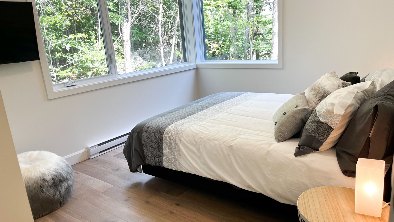 Photo of Bedroom in Owl's Head Ski Resort
