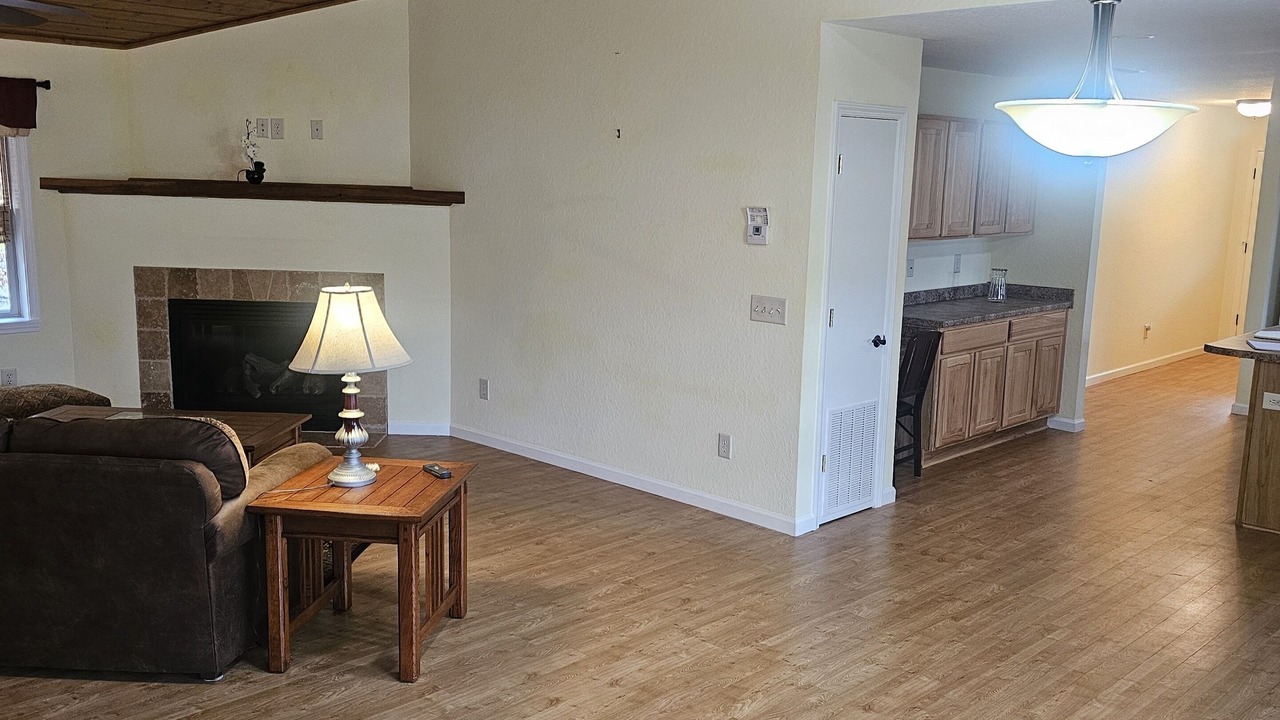Photo of Livingroom in Brasstown